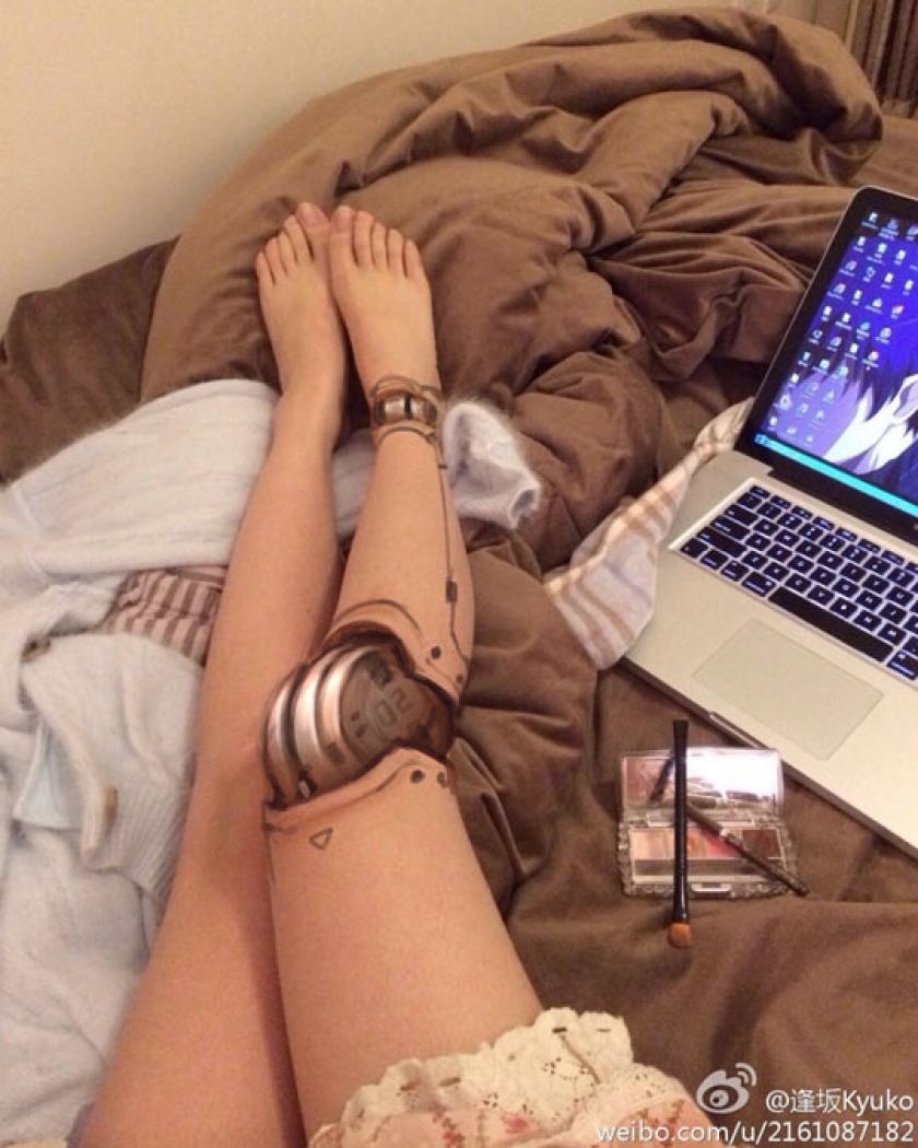 Realistic Robot Leg Make-up