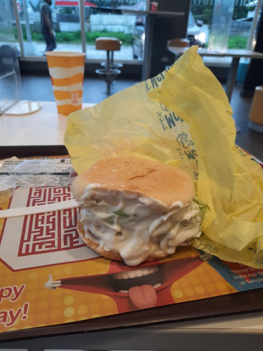 Ordered extra mayo at McDonald's, they give me a McCumshot