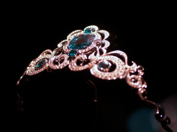 Say you were a princess and needed to commission a tiara. What jewel would you place as the centerpiece?