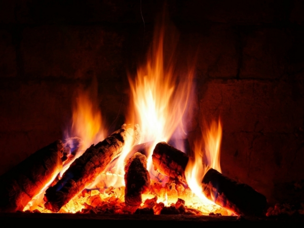 Do you know how to build a campfire?