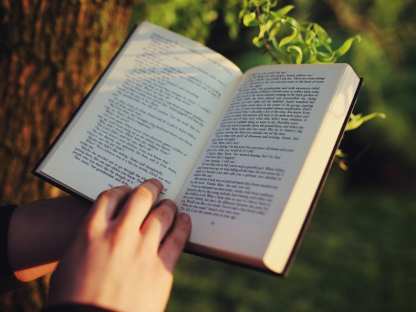 How do you prefer to read books on an e-reader or in your hands?