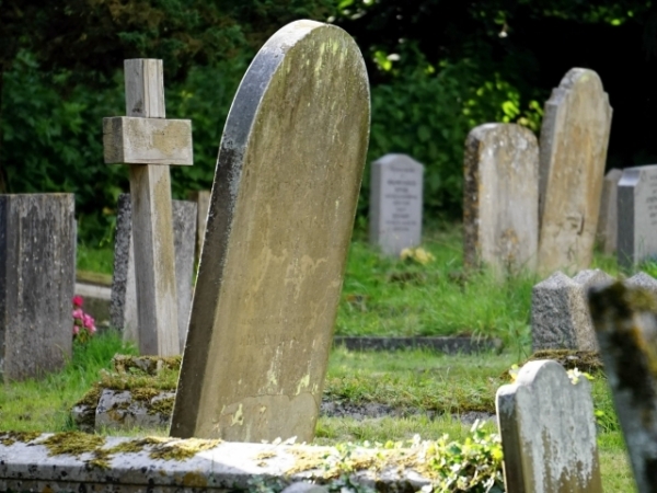 Do you want to share a grave plot with anyone else?