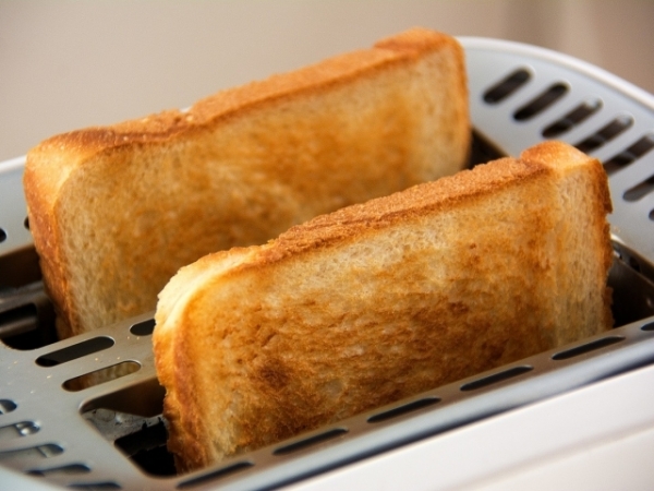 Would you rather eat eggs or toast?