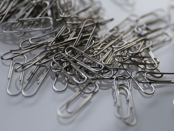 How many paperclips are in this pile?