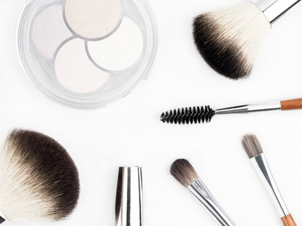 Would you rather wear makeup every day for the rest of your life or never wear it again?